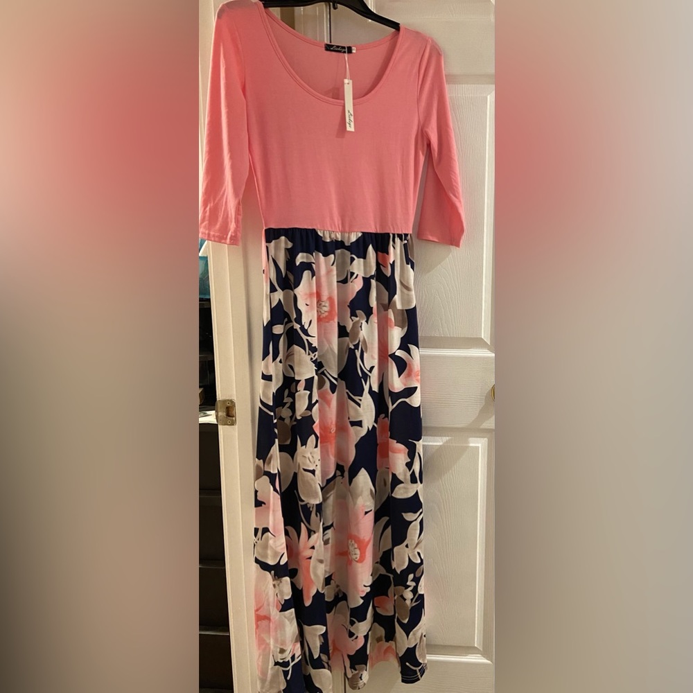 Small pink and flowery maxi stile long dress